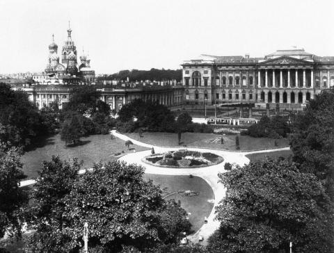 Михайловский сквер в начале XX века